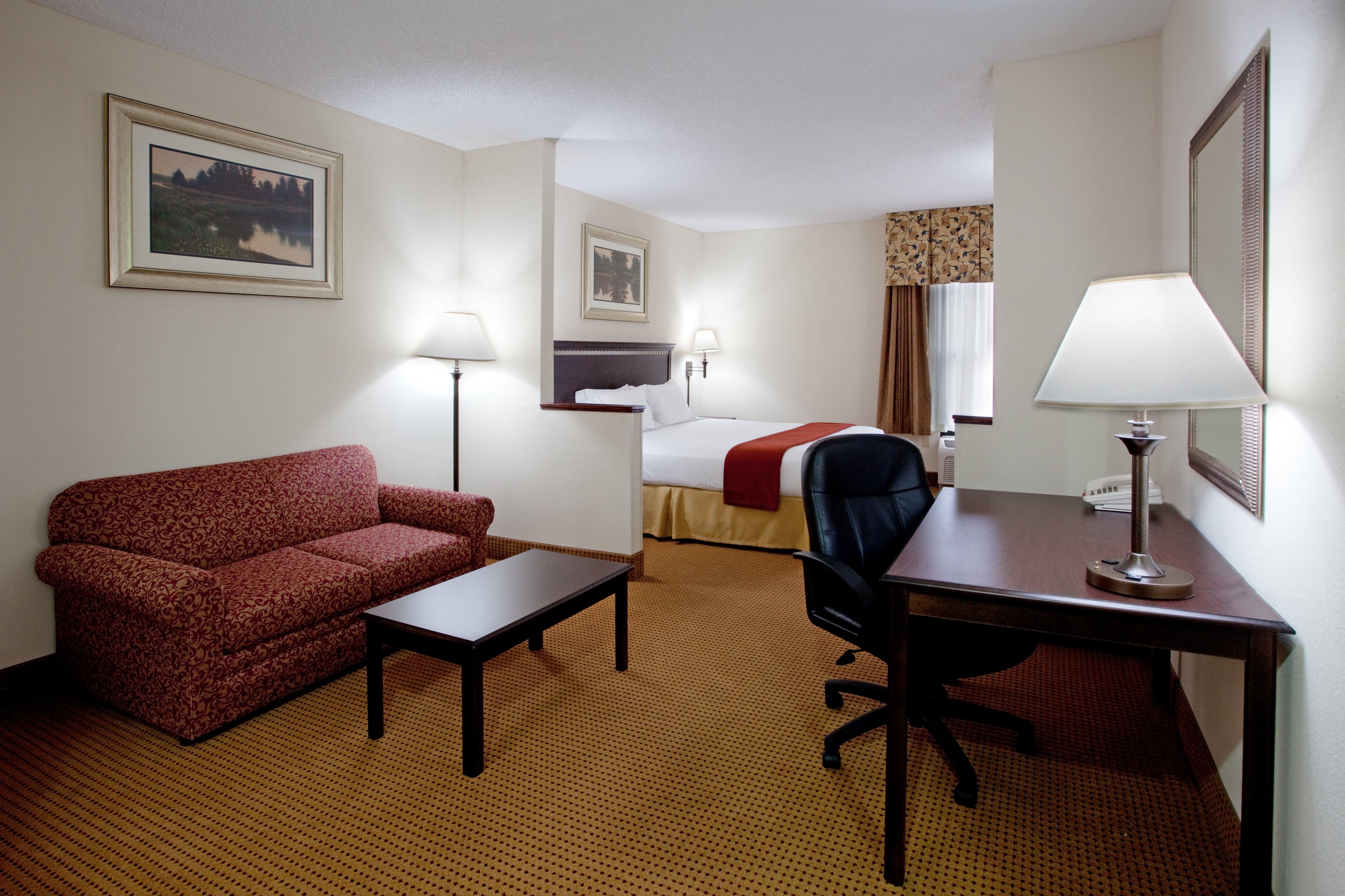 Lexington Inn And Suites Εξωτερικό φωτογραφία