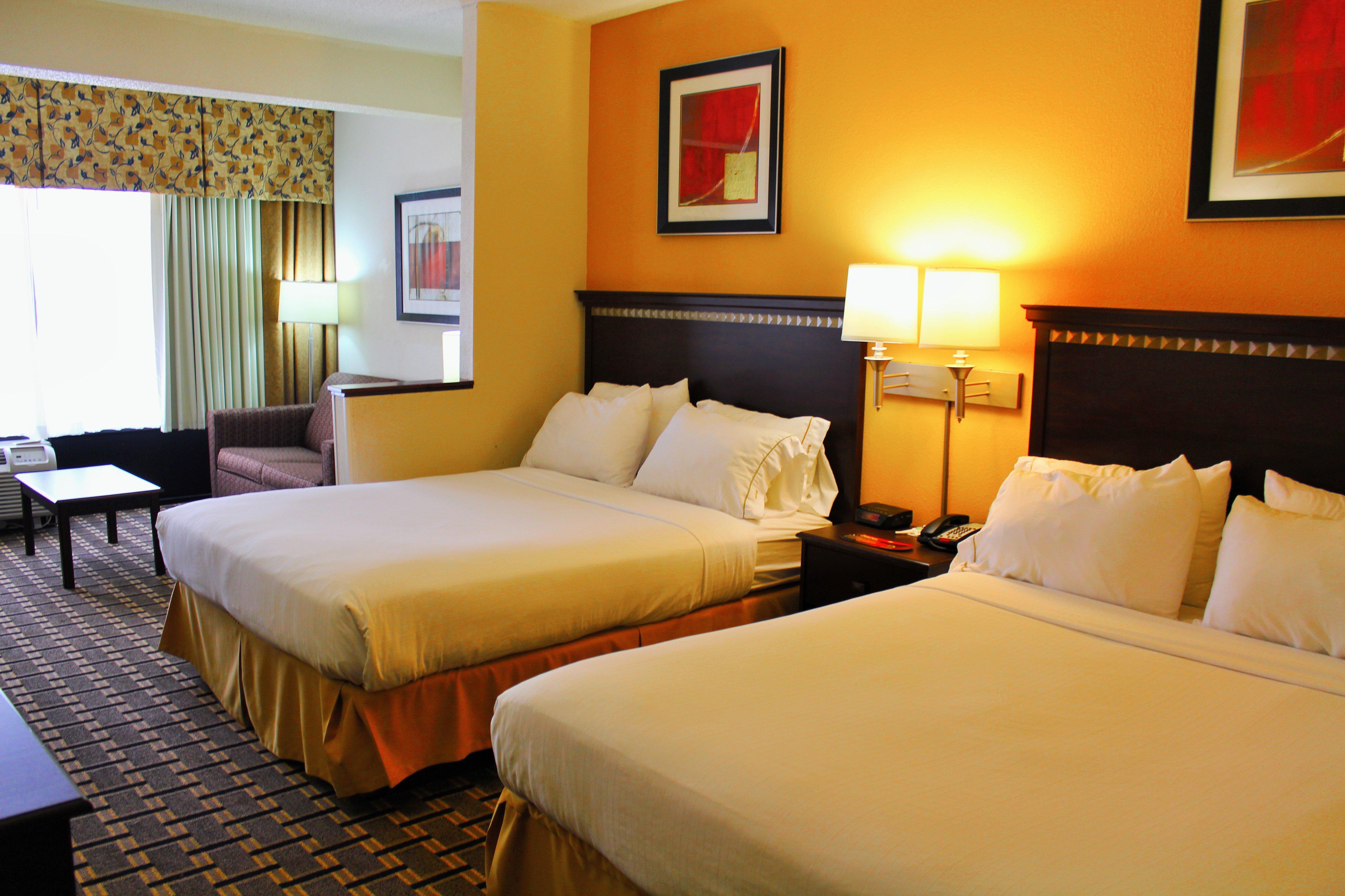 Lexington Inn And Suites Εξωτερικό φωτογραφία