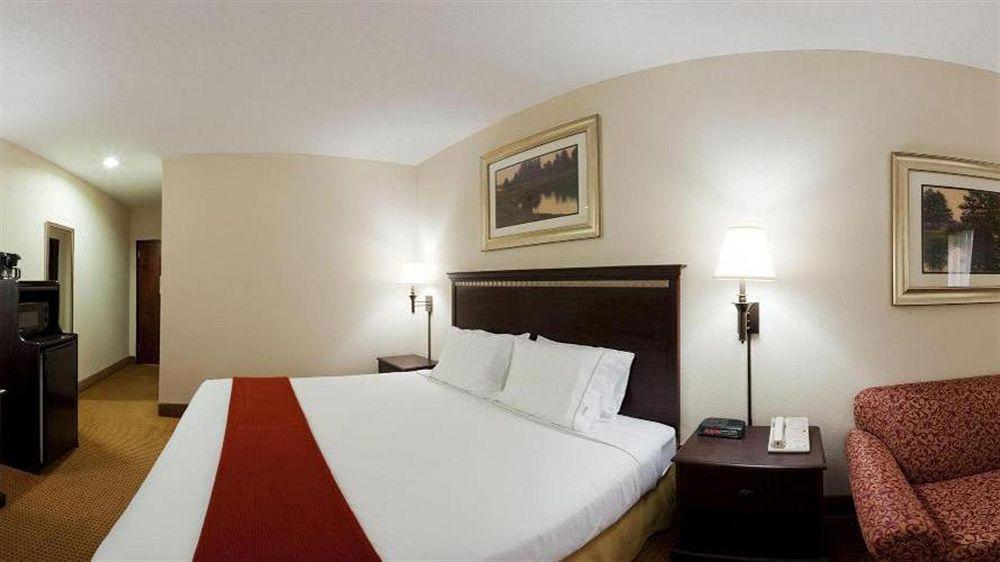 Lexington Inn And Suites Εξωτερικό φωτογραφία